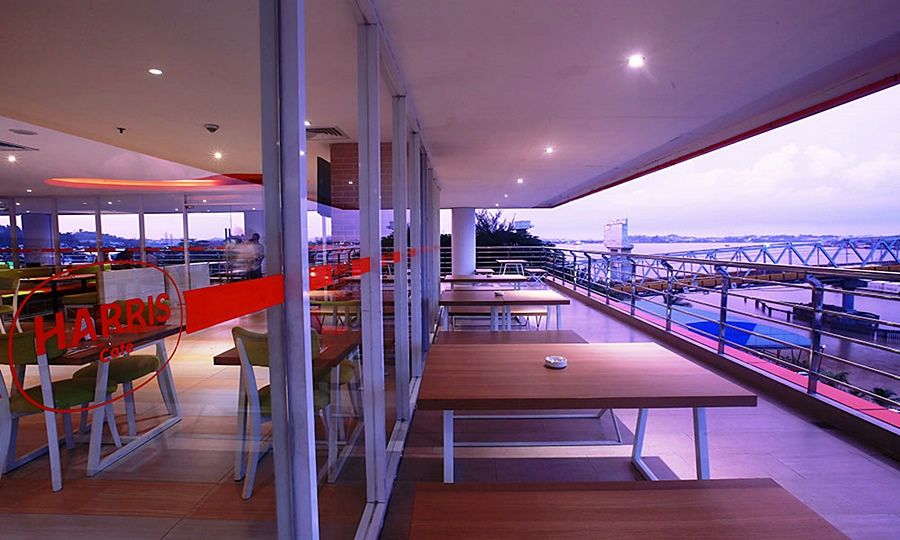 Harris Hotel Samarinda Exterior photo